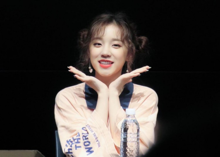 宋雨琦微博小号被扒出曾是厉旭大粉还点赞内涵前辈吴宣仪微博